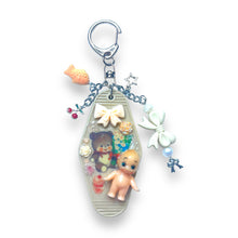 Load image into Gallery viewer, Recess Keychain

